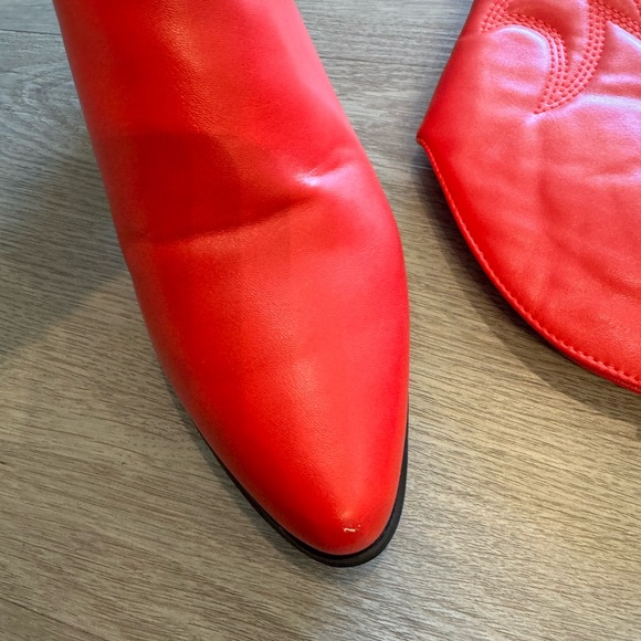 Women’s size 9 red cowboy boots - Picture 2 of 4